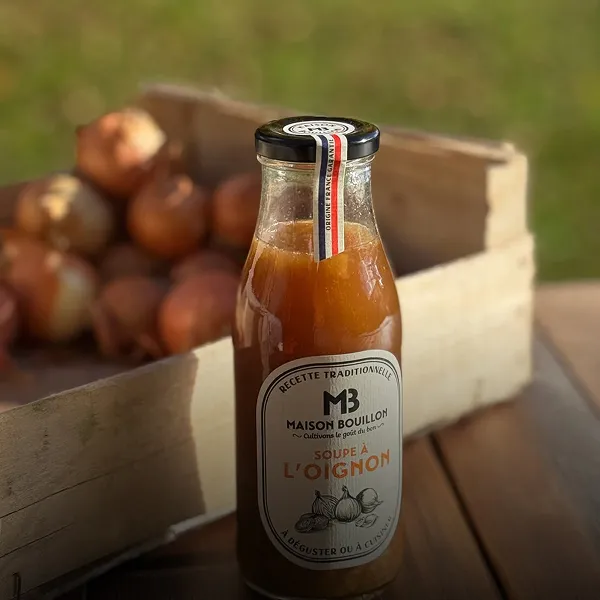 Bouteille de soupe maison à l’oignon, Maison Bouillon, Bourges